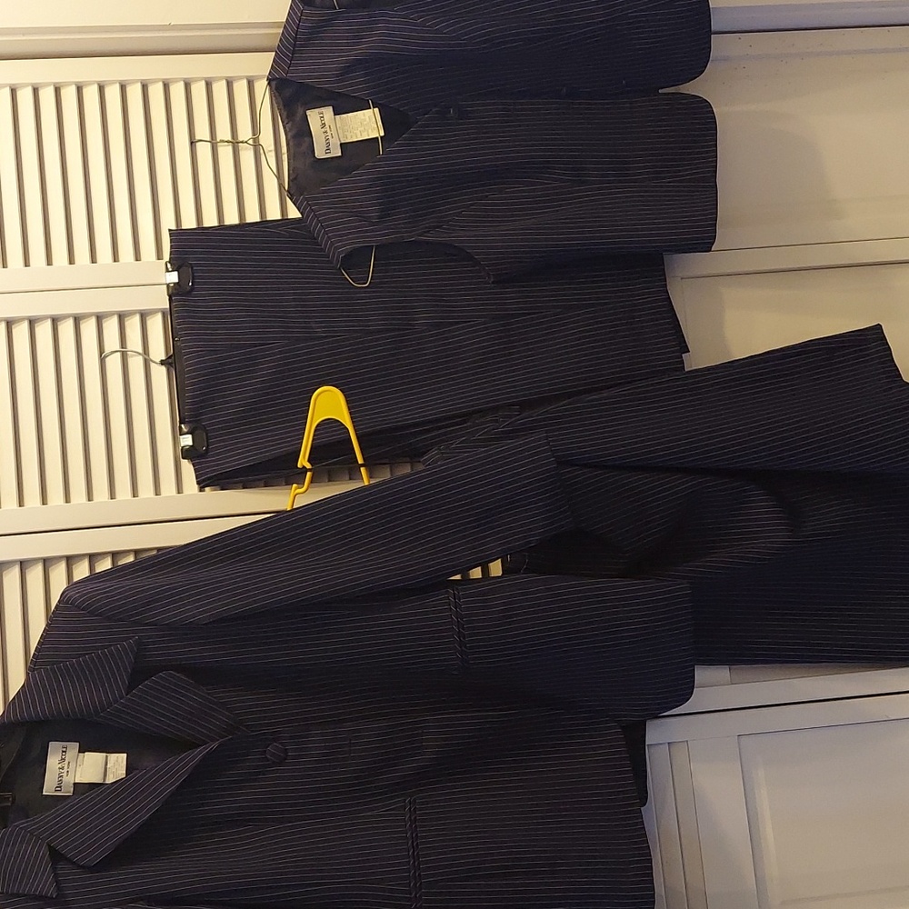 Ladies 4 piece suit